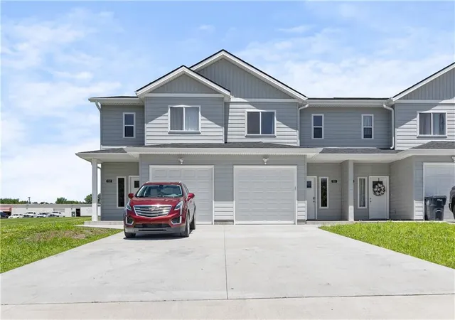 Homes for sale in Sedalia, MO | 1512 W 32Nd St, Sedalia, MO 65301 | MLS# 2626809