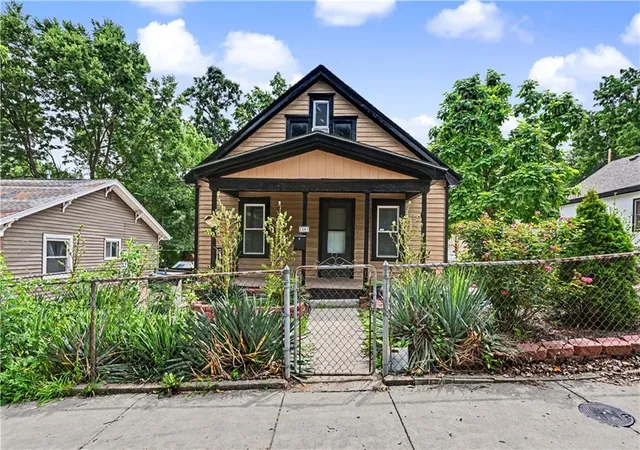 3rd image of 1501 N 23Rd St, Kansas City, KS 66102 | MLS# 2626817