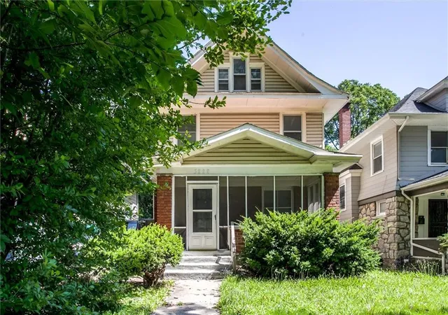 Photo 1 of Single family home for sale at 3222 E 28th Street, Kansas City, MO 64128 | MLS# 2626843 | Listing updated on 2026-07-27