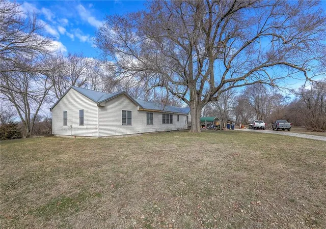 Photo 3 of Sale Pending at 6500 Nw 128th Street, Kansas City, MO 64164 | MLS# 2626850 | Listing updated on 2026-08-31