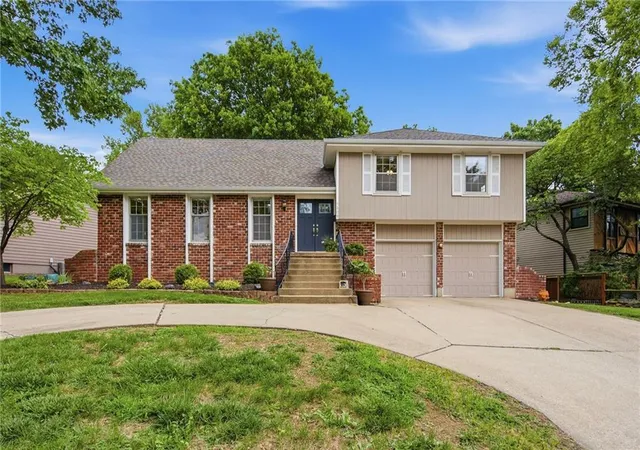 1st image of 9309 Horton St, Overland Park, KS 66207 | MLS# 2626860
