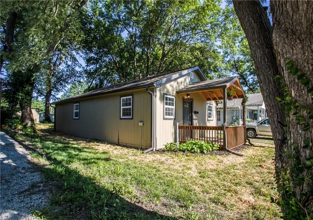 4th image of 606 Niagara St, Holden, MO 64040 | MLS# 2626871