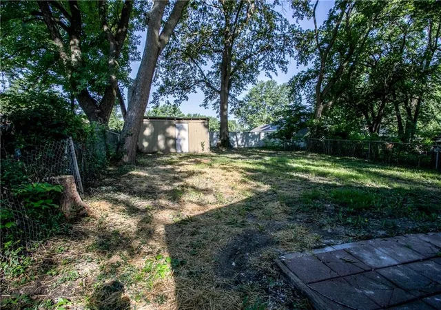 5th image of 606 Niagara St, Holden, MO 64040 | MLS# 2626871