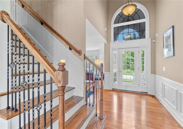 3rd image of 9020 N Oxford Ave, Kansas City, MO 64157 | MLS# 2626885