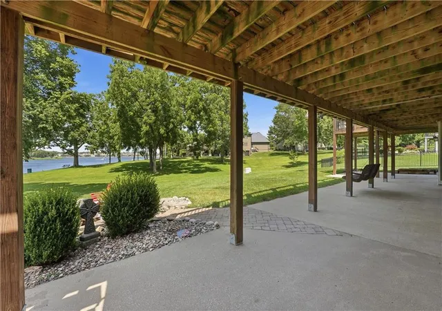 Homes for sale in Lee's Summit, MO | 414 Seaside Sparrow St, Lee's Summit, MO 64082 | MLS# 2626888