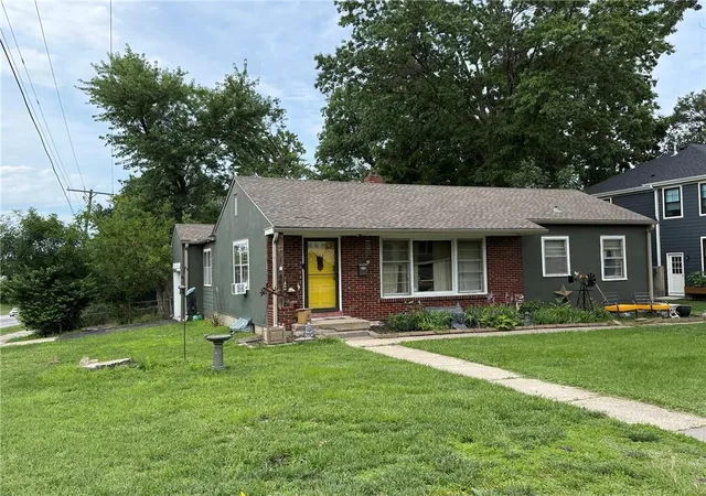 2nd image of 4630 W 60th St, Fairway, KS 66205 | MLS# 2626889