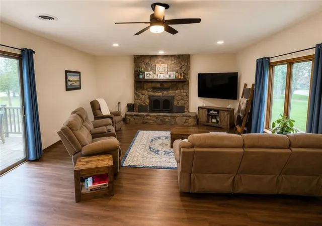 3rd image of 1601 Neosho St, Humboldt, KS 66748 | MLS# 2626891