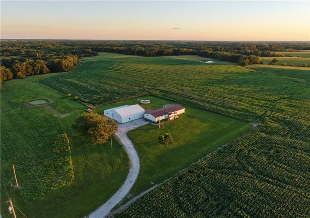 Homes for sale in Cairo, MO | 2239 County Road 1390 Road, Cairo, MO 65239 | MLS# 2626892
