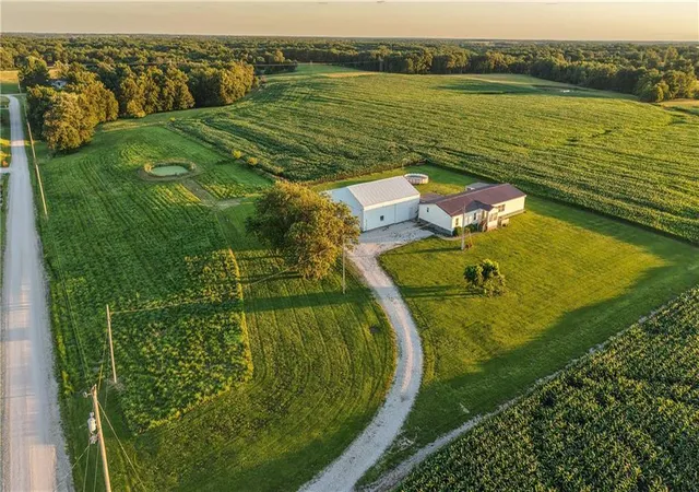 Homes for sale in Cairo, MO | 2239 County Road 1390 Road, Cairo, MO 65239 | MLS# 2626892