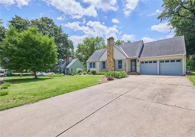 Homes for sale in Roeland Park, KS | 4401 W 53Rd Ter, Roeland Park, KS 66205 | MLS# 2626893