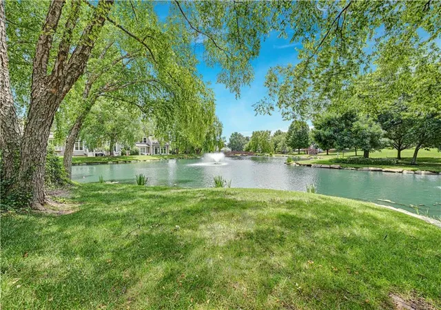 Homes for sale in Leawood, KS | 2433 W 137th Pl, Leawood, KS 66224 | MLS# 2626904