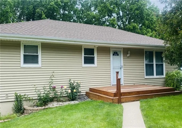 Homes for sale in St Joseph, MO | 3122 N 36th Ter, St Joseph, MO 64506 | MLS# 2626907