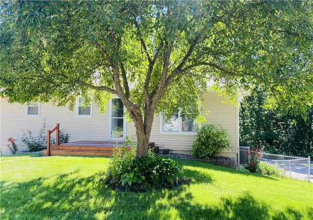 Homes for sale in St Joseph, MO | 3122 N 36Th Ter, St Joseph, MO 64506 | MLS# 2626907