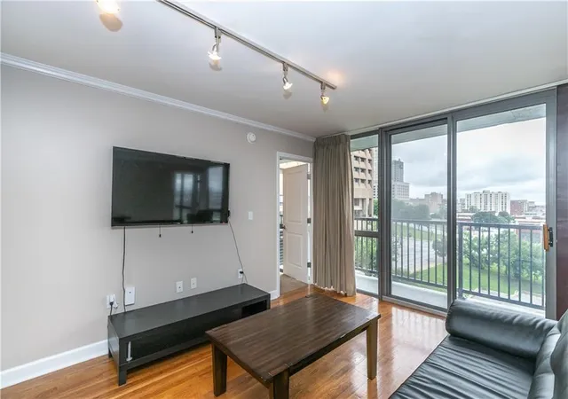 Homes for sale in Kansas City, MO | 600 Admiral Blvd #803, Kansas City, MO 64106 | MLS# 2626912