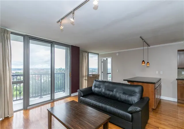 Homes for sale in Kansas City, MO | 600 Admiral Blvd #803, Kansas City, MO 64106 | MLS# 2626912