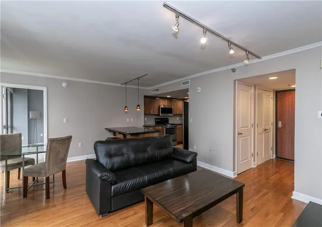 Homes for sale in Kansas City, MO | 600 Admiral Blvd #803, Kansas City, MO 64106 | MLS# 2626912