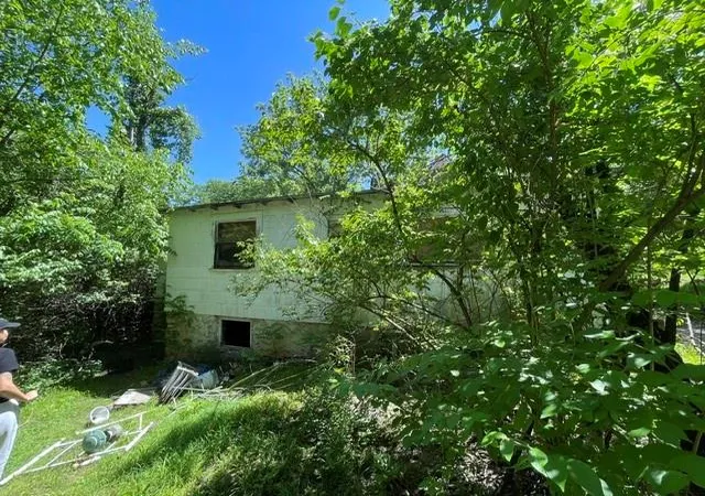 Homes for sale in Kansas City, MO | 3106 E 80th St, Kansas City, MO 64132 | MLS# 2626925