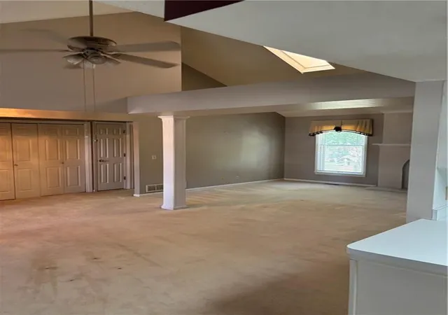 4th image of 13 Stratford Pl Pt, St Joseph, MO 64506 | MLS# 2626930