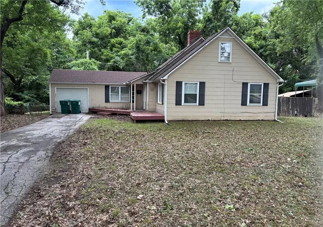 Homes for sale in Raytown, MO | 8732 E 73rd Ter, Raytown, MO 64133 | MLS# 2626936