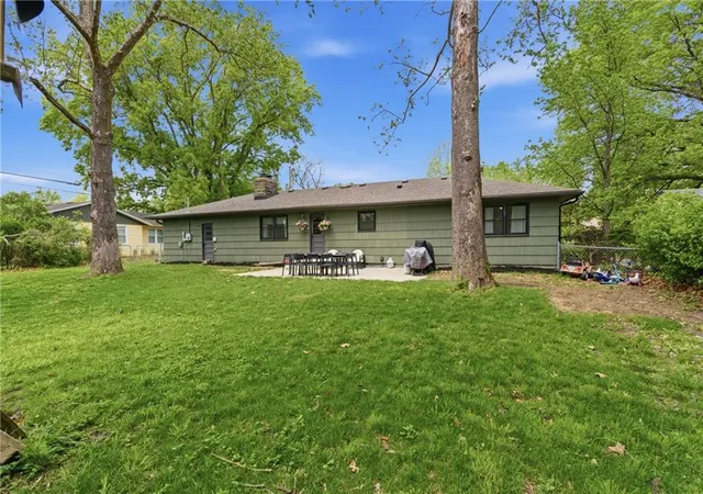 25th image of 927 W 20th Ter, Lawrence, KS 66046 | MLS# 2626939