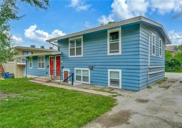 3rd image of 610 W 25Th St, Lawrence, KS 66046 | MLS# 2626944