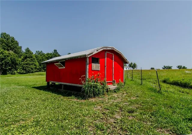 2nd image of 8352 Nw Hwy B Hwy, Urich, MO 64788 | MLS# 2626963