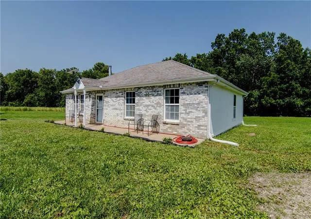 Homes for sale in Urich, MO | 8352 Nw Hwy B Hwy, Urich, MO 64788 | MLS# 2626963