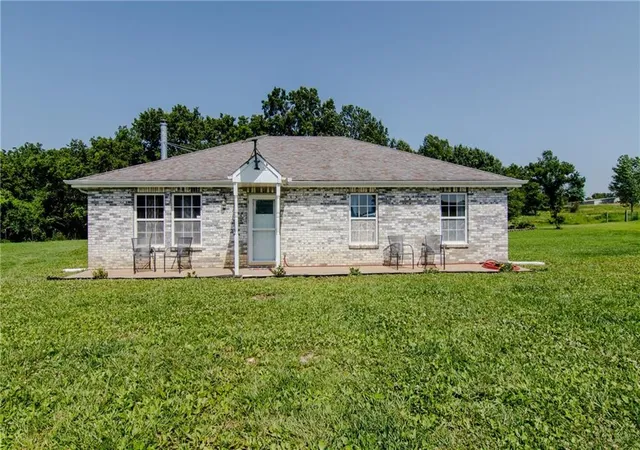 Homes for sale in Urich, MO | 8352 Nw Hwy B Hwy, Urich, MO 64788 | MLS# 2626963