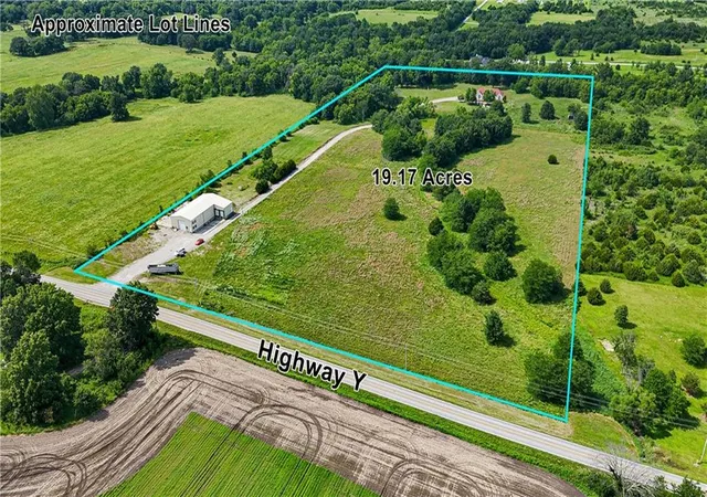 2nd image of 17773 Y Hwy #17779, Sedalia, MO 65301 | MLS# 2626969