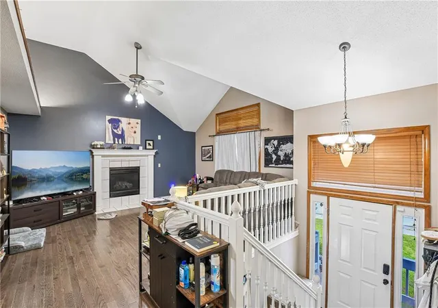 4th image of 203 Broadmoor Dr, Raymore, MO 64083 | MLS# 2626975