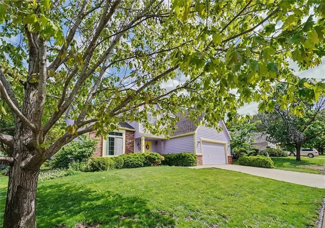 3rd image of 2408 Oxford Rd, Lawrence, KS 66049 | MLS# 2626977