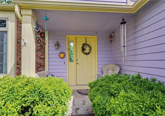 5th image of 2408 Oxford Rd, Lawrence, KS 66049 | MLS# 2626977