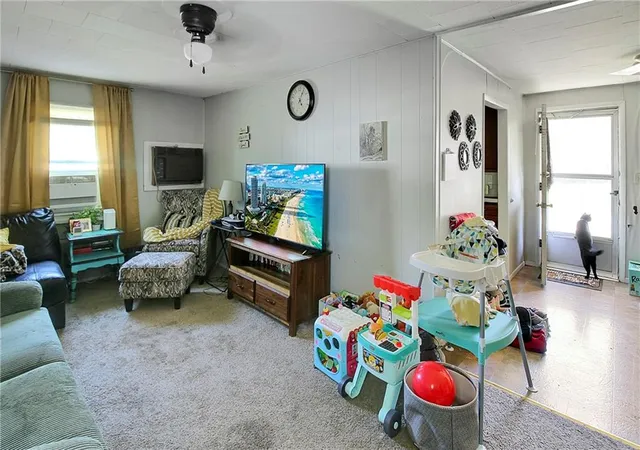 Homes for sale in Erie, KS | 210 W 7Th St, Erie, KS 66733 | MLS# 2627000