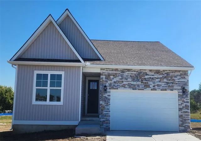 Single family home for sale at 21529 Carrara Cir, Peculiar, MO 64078 | MLS# 2627002