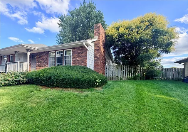 Photo 3 of Sale Pending at 2914 Kimbrough St, Saint Joseph, MO 64506 | MLS# 2627013 | Listing updated on 2026-06-26