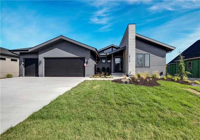 Photo 2 of Single family home for sale at 18113 Cody St, Overland Park, KS 66013 | MLS# 2627020 | Listing updated on 2026-10-22