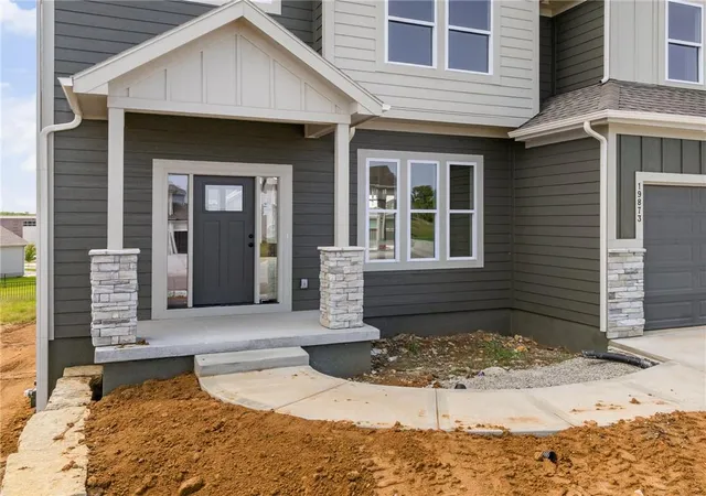 Photo 3 of Single family home for sale at 19873 W 114th Place, Olathe, KS 66061 | MLS# 2627022 | Listing updated on 2026-10-09