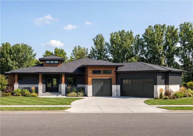 1st image of 7106 W 185th Terrace, Stilwell, KS 66085 | MLS# 2627038