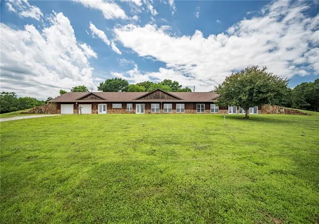 Homes for sale in El Dorado Springs, MO | 742 S 935 Rd, El Dorado Springs, MO 64744 | MLS# 2627046
