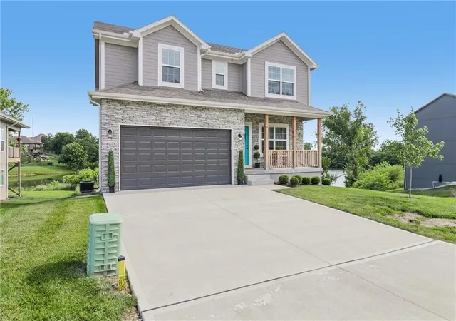 Photo 3 of Sale Pending at 700 Pampas St, Pleasant Hill, MO 64080 | MLS# 2627050 | Listing updated on 2026-08-17