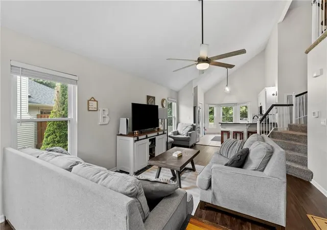 4th image of 620 Silver Hill Dr, Bonner Springs, KS 66012 | MLS# 2627052
