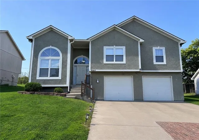 Photo 1 of Single family home for sale at 9060 E 51st Street, Kansas City, MO 64133 | MLS# 2627062 | Listing updated on 2026-08-27