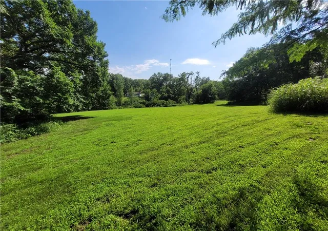 Homes for sale in Paola, KS | 27867 Lookout Rd, Paola, KS 66071 | MLS# 2627063