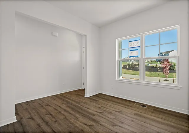 Photo 2 of Sale Pending at 10716 N Richmond Ave, Kansas City, MO 64157 | MLS# 2627068 | Listing updated on 2026-08-24