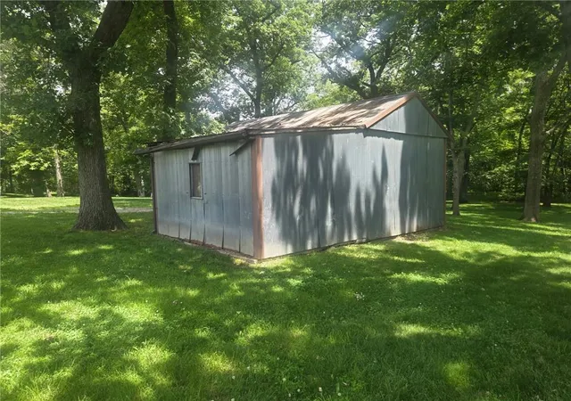 Homes for sale in Paola, KS | 34365 Spring Valley Rd, Paola, KS 66071 | MLS# 2627070