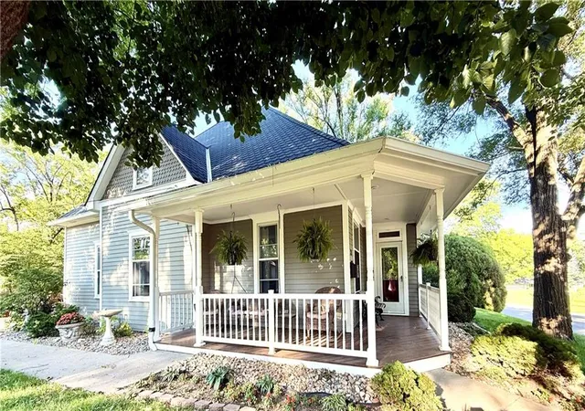 Homes for sale in Maryville, MO | 901 E 1st St, Maryville, MO 64468 | MLS# 2627089