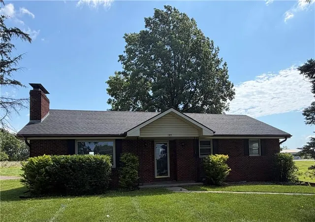 Homes for sale in Savannah, MO | 1305 S Us 71 Hwy, Savannah, MO 64485 | MLS# 2627094