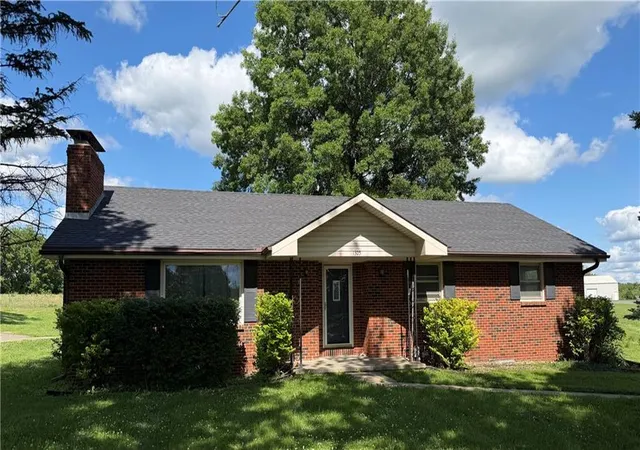 Homes for sale in Savannah, MO | 1305 S Us 71 Hwy, Savannah, MO 64485 | MLS# 2627094