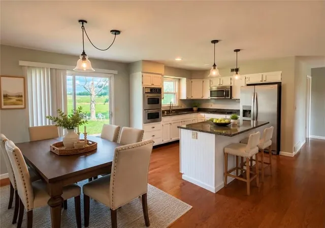 Photo 4 of Single family home for sale at 1305 S US 71 Hwy, Savannah, MO 64485 | MLS# 2627094 | Listing updated on 2026-08-30