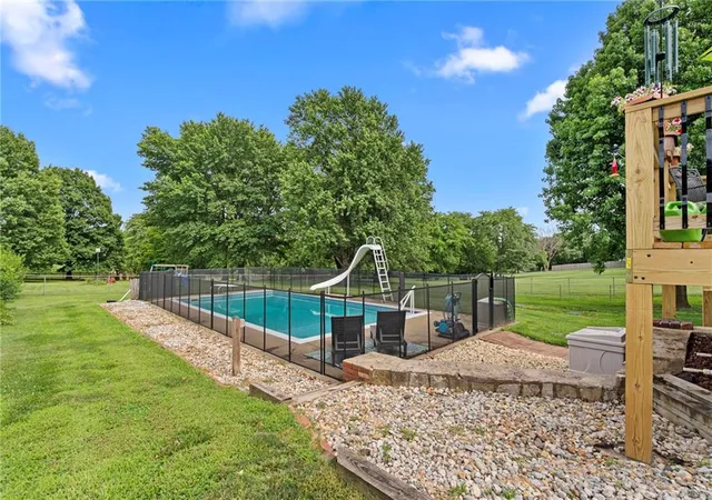 Homes for sale in Lees Summit, MO | 8921 Boten Rd, Lees Summit, MO 64064 | MLS# 2627120